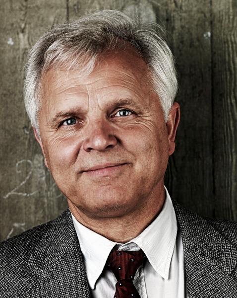 File:Konstantin Meyl 525.jpg